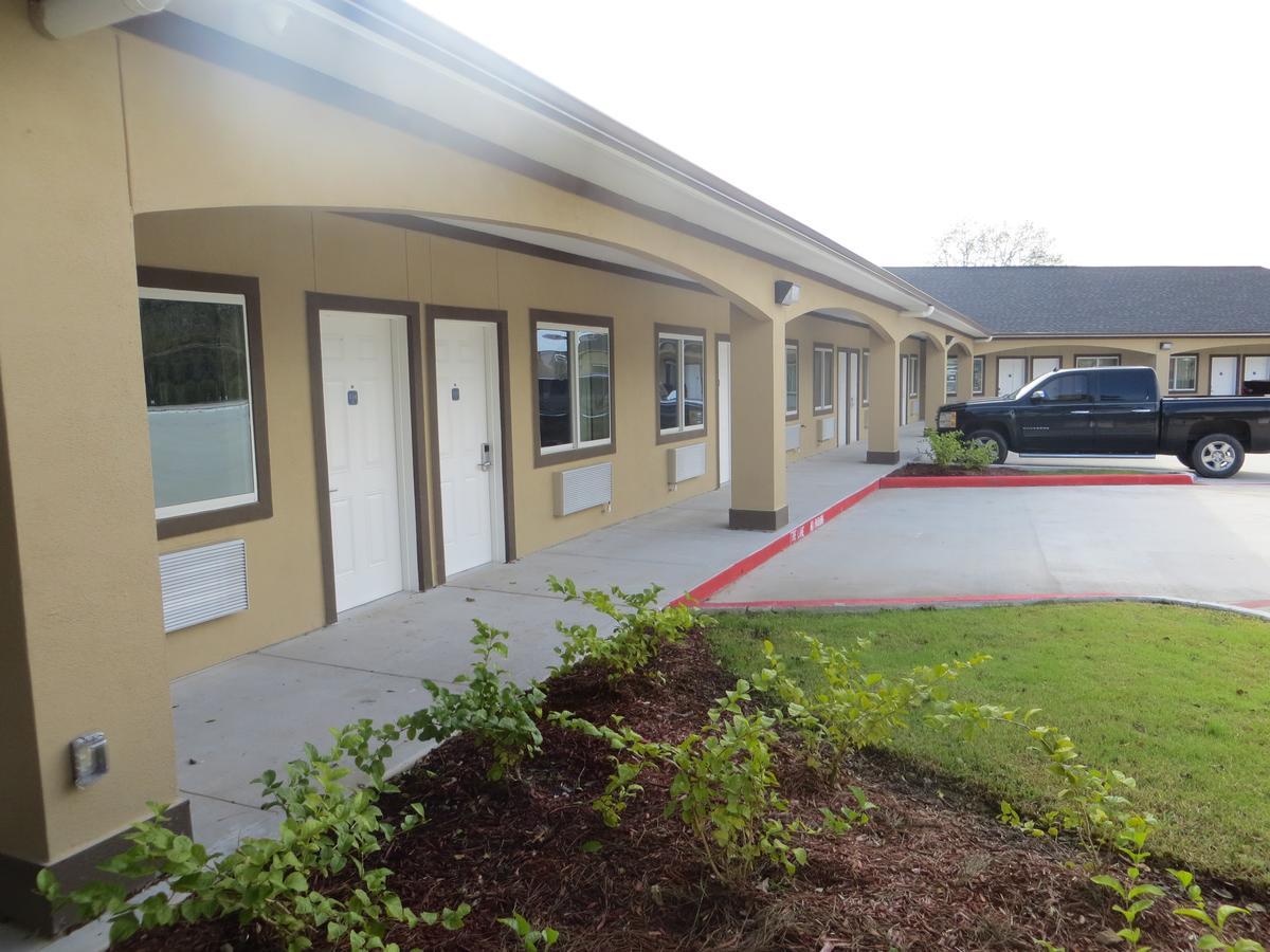 Scottish Inn & Suites Baytown Exterior photo